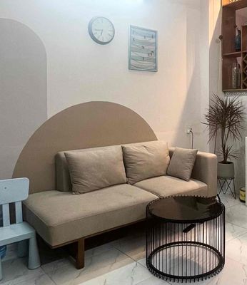 Sofa nệm, phía dưới là gỗ nguyên khối 1m8 mới 99%. Mua bán Bàn ghế tại Quận 8 Tp Hồ Chí Minh được đăng bởi Huong