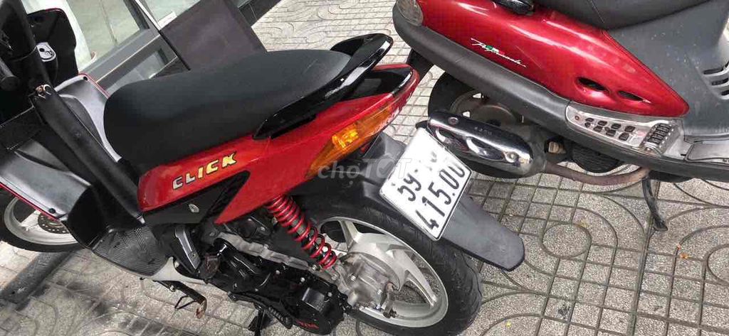Honda Click Thái 2010 Đỏ BSTP. Mua bán Xe máy tại Quận Tân Phú Tp Hồ Chí Minh được đăng bởi Nguyễn Tuấn Kiệt hình 3