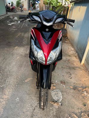 Yamaha Luvias FI Đen Đỏ