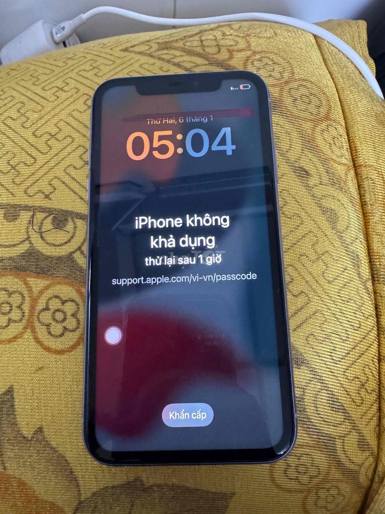 Xác iphone 11 128gb màu tím. Mua bán Điện thoại tại Quận 11 Tp Hồ Chí Minh được đăng bởi Nguyễn Thanh Bình hình 1