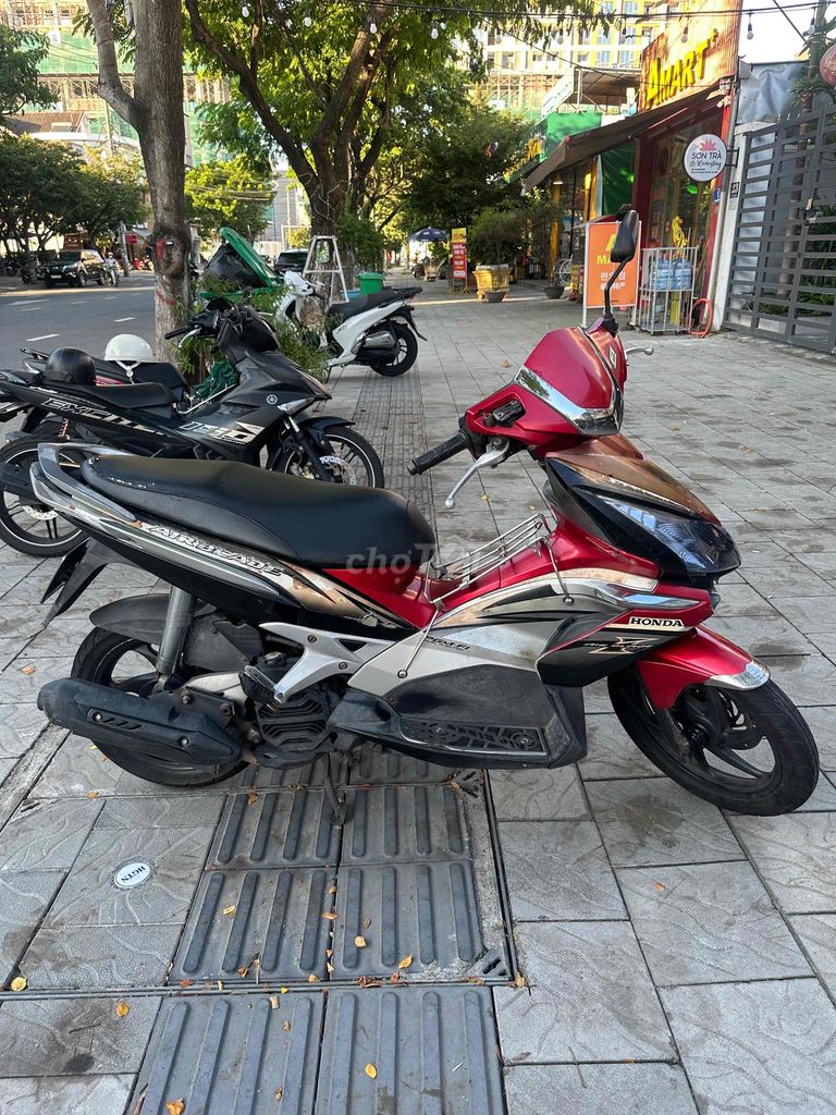 Honda Air Blade 2010 đỏ