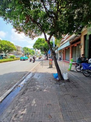 Rent · 3 bd · 56 м² · Quận 11, ул. Đường Lạc Long Quân