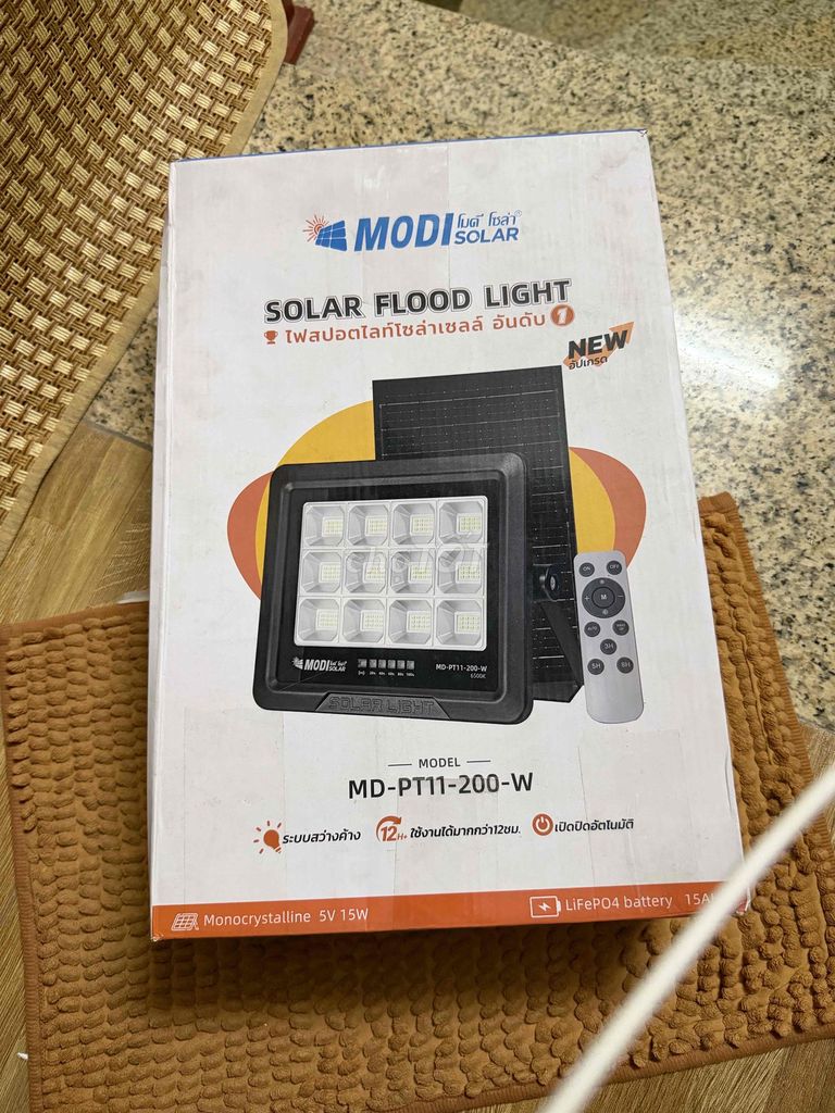 Đèn năng lượng mặt trời MODI SOLAR MD-PT11-200-W. Mua bán Đèn tại Quận Hoàng Mai Hà Nội được đăng bởi Vũ Việt Tùng hình 1