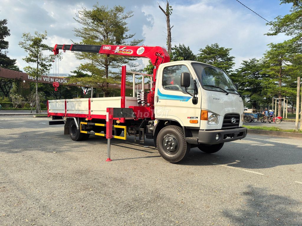 Xe Tải Hyundai Mighty W11SL Cẩu Unic 3T, Thùng 5 m. Mua bán Xe tải, xe ben tại Thành phố Thuận An Bình Dương được đăng bởi Ngọc Minh hình 2
