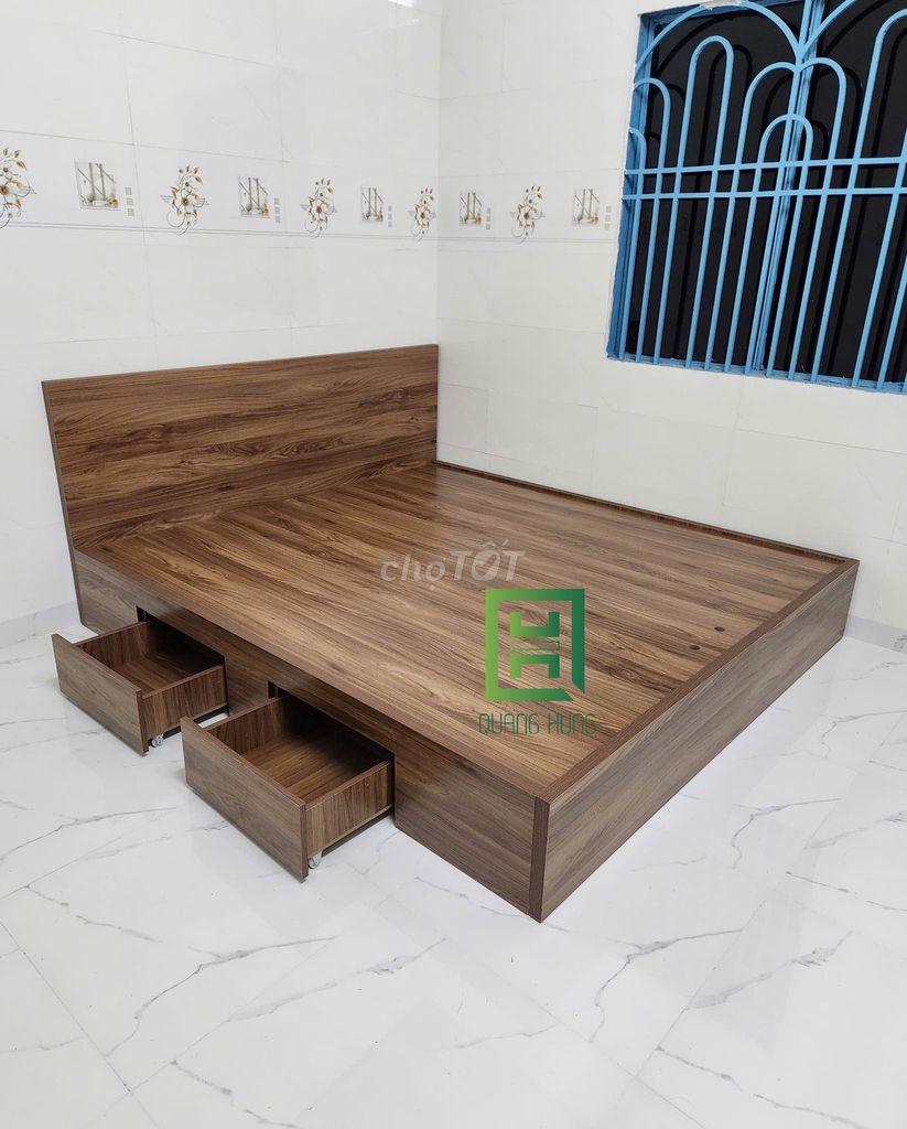 GIƯỜNG NGỦ GỖ NỘI THẤT QUANG HÙNG. Mua bán Giường, chăn ga gối nệm tại Huyện Bình Chánh Tp Hồ Chí Minh được đăng bởi Nội Thất Quang Hùng TD hình 1