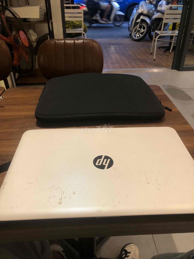 HP Notebook AMD A8-7410 8GB. Mua bán Laptop tại Quận Sơn Trà Đà Nẵng được đăng bởi Trần Đình Hieesu hình 1