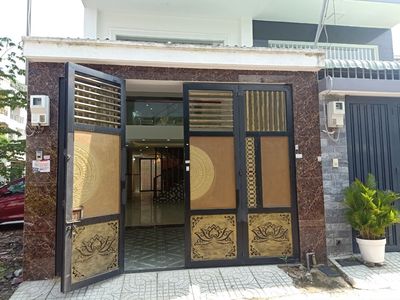 Аренда · 4 комн. · 80 м² · Quận 12, ул. Nguyễn Văn Quá
