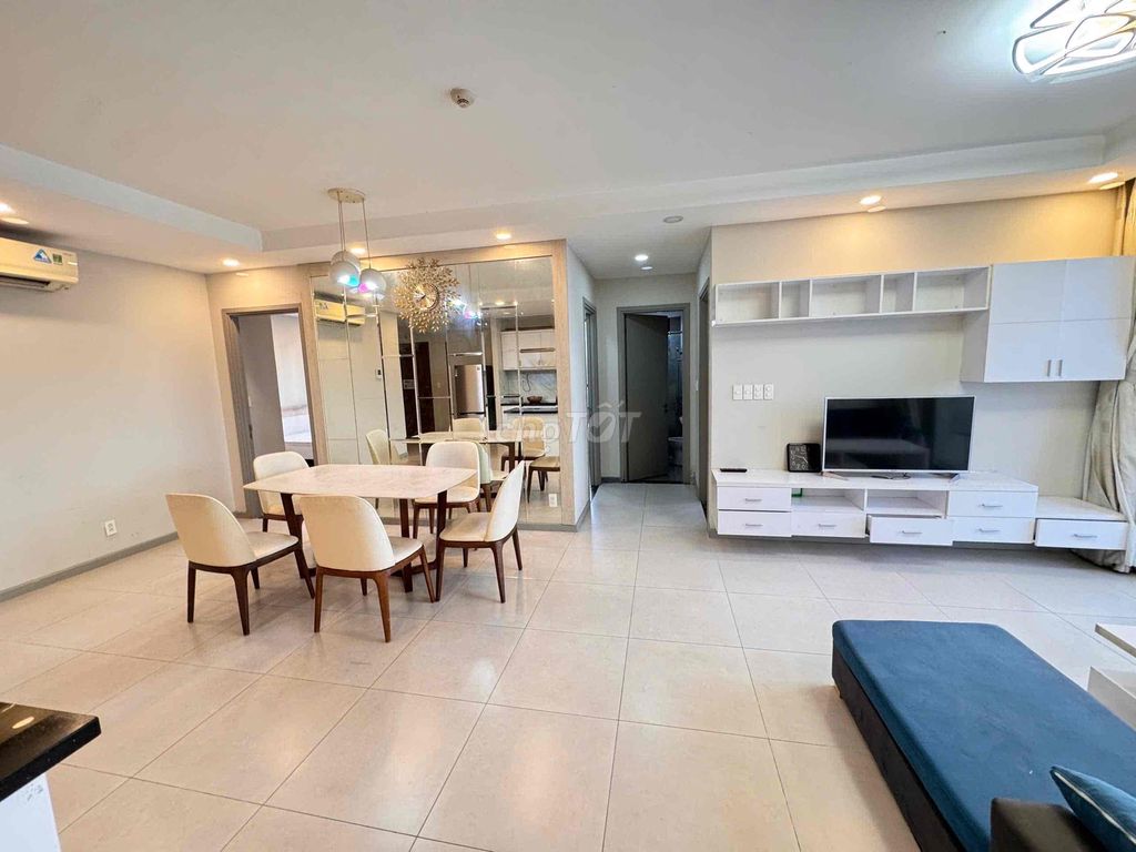 Сдается в аренду The Gold View 3pn 2wc полностью меблирована, хорошая цена всего 26 тр/ч