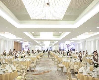 PHỤC VỤ TIỆC CƯỚI CUỐI TUẦN LƯƠNG LIỀN