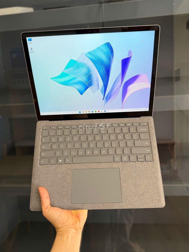 Microsoft Surface Laptop 4 i7 16GB/512GB. Mua bán Laptop tại Thành phố Biên Hòa Đồng Nai được đăng bởi Từ Ngọc Sơn hình 1