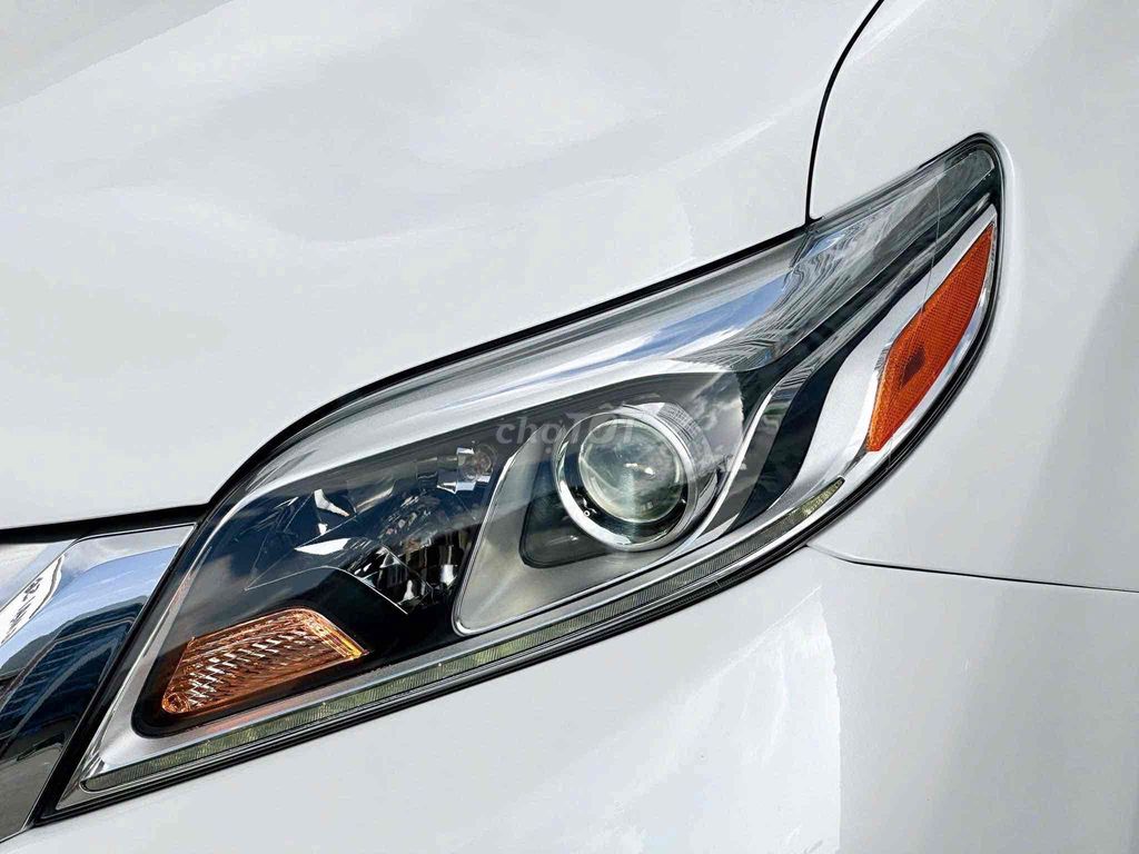 Toyota Sienna 2013 - 140000 km. Mua bán Ô tô tại Quận Cẩm Lệ Đà Nẵng được đăng bởi Nguyễn Duy hình 18