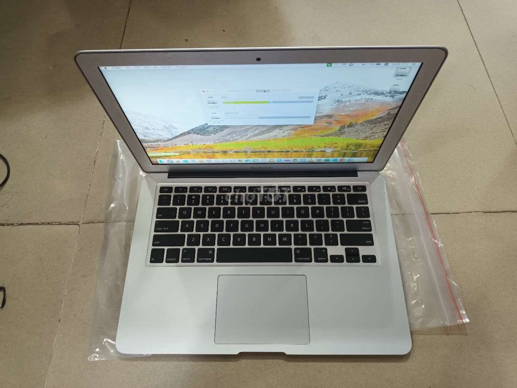 Apple Macbook Air 2014 i5 13.3 inch 4GB/120GB. Mua bán Laptop tại Quận Hải Châu Đà Nẵng được đăng bởi Anh Lý hình 1