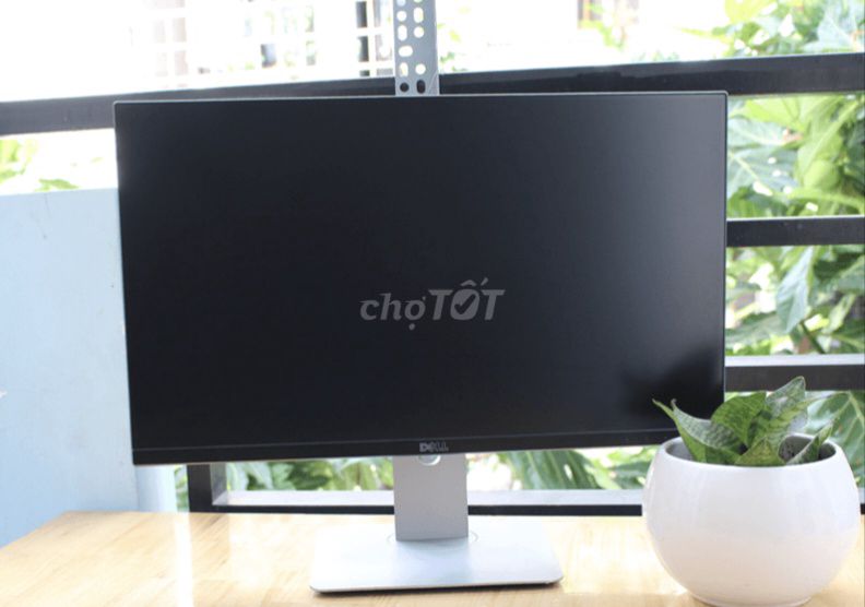 Dell Ultrasharp U2414H Màn hình máy tính Đen Bạc. Mua bán Phụ kiện (Màn hình, Chuột...) tại Quận Hà Đông Hà Nội được đăng bởi Phuong Trinh Xuan hình 1