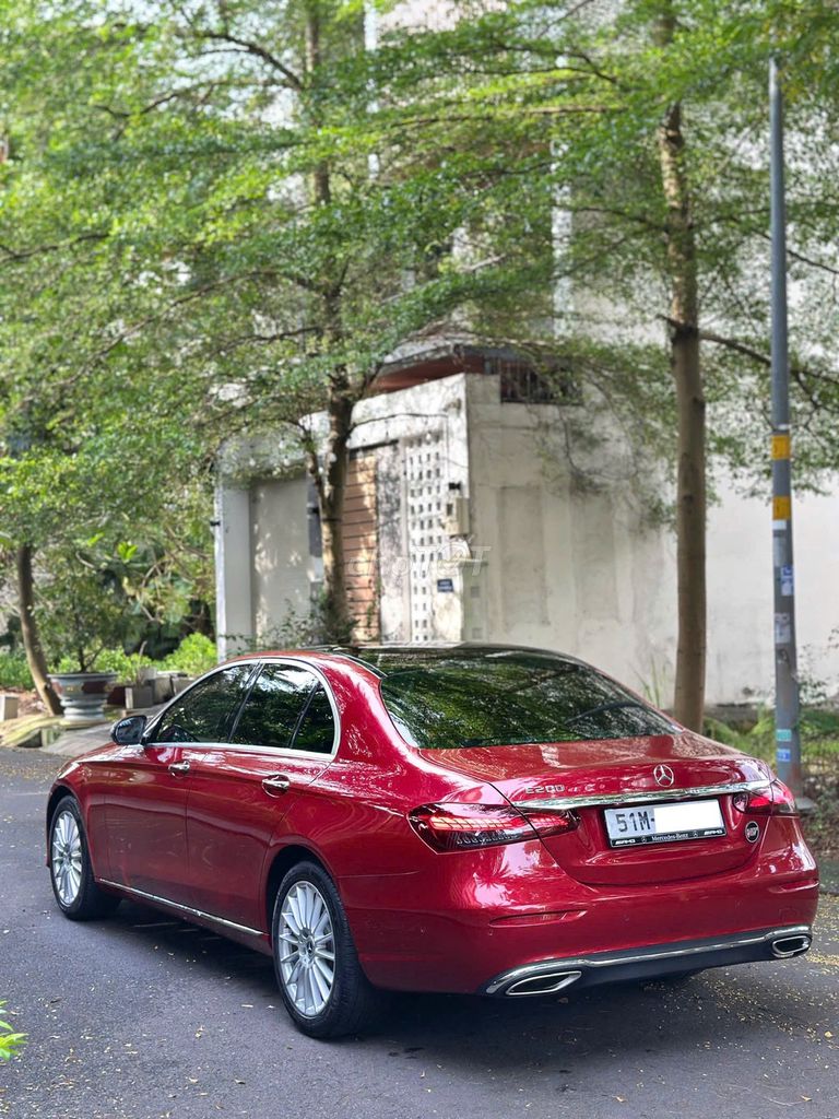 Mercedes E200 Exclusive thu hút mọi ánh nhìn !. Mua bán Ô tô tại Quận 8 Tp Hồ Chí Minh được đăng bởi Gon Nguyen hình 5