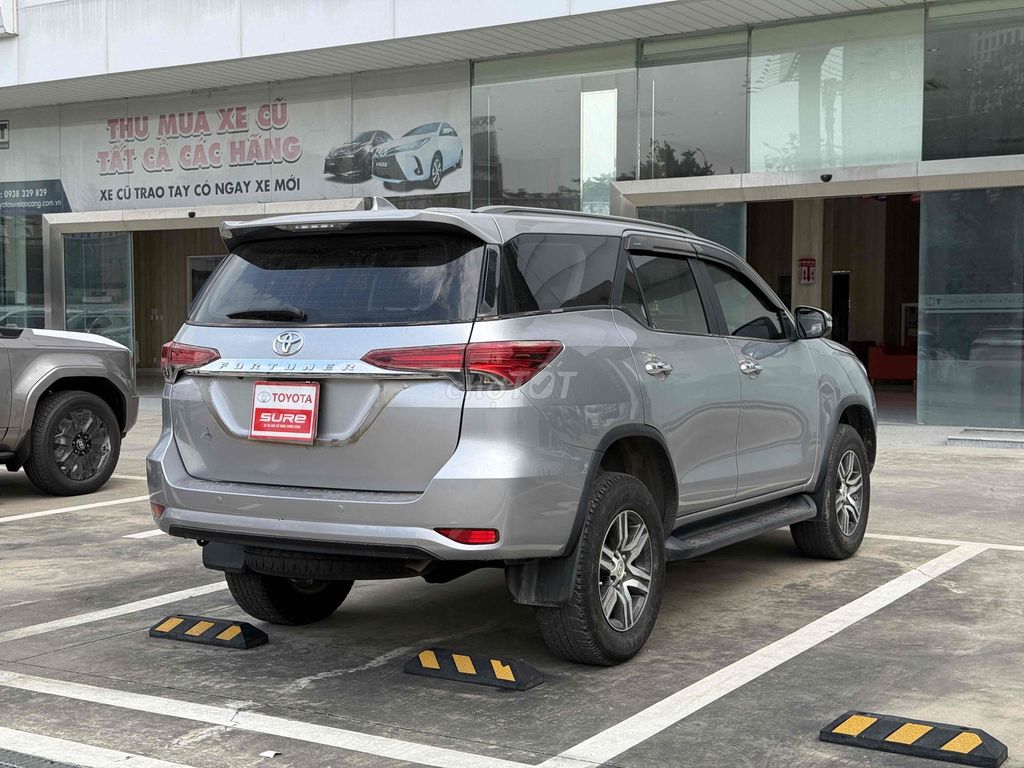 Toyota Fortuner 2019 - Máy Xăng - 1 Cầu - Tại Hãng. Mua bán Ô tô tại Quận Bình Thạnh Tp Hồ Chí Minh được đăng bởi Công Sang hình 6