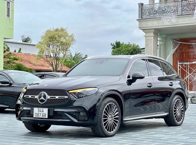 Mercedes benz glc 300 đời 2023. Mua bán Ô tô tại Huyện Củ Chi Tp Hồ Chí Minh được đăng bởi Quốc việt 