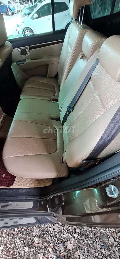 Santa Fe 2011 bản nhập Hàn máy xăng 2.4 AT 4WD. Mua bán Ô tô tại Thành phố Thủ Đức Tp Hồ Chí Minh được đăng bởi hoang trung hình 14