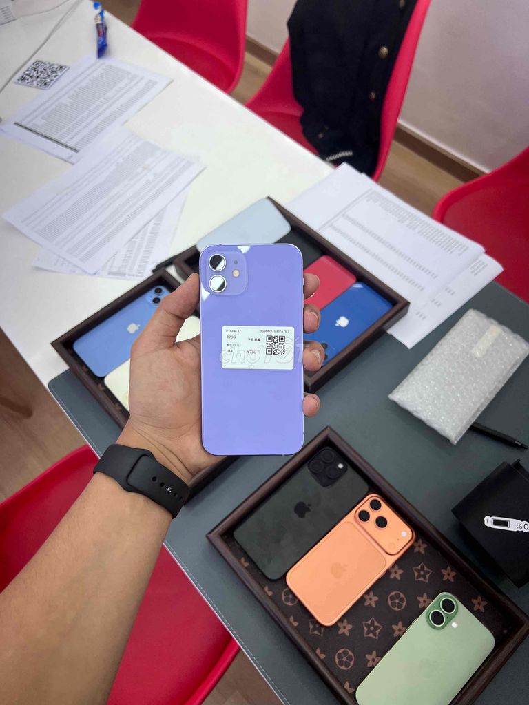 Apple iPhone 12 Tím Mới. Mua bán Điện thoại tại Quận 10 Tp Hồ Chí Minh được đăng bởi Mai Trần hình 1