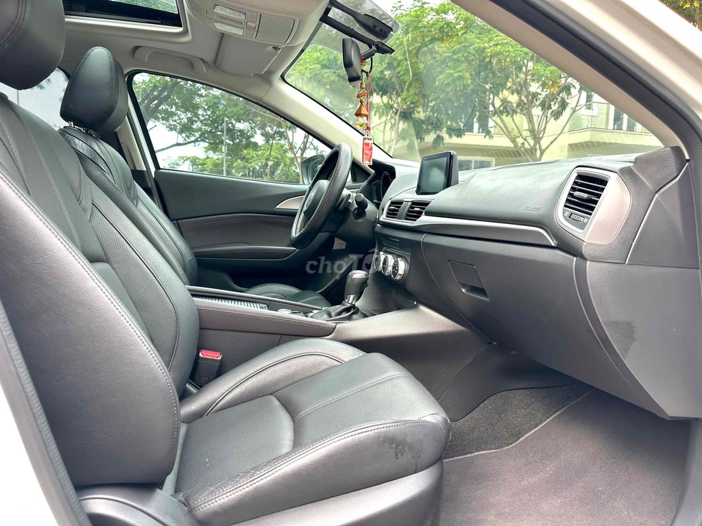 Mazda 3 2018 1.5 AT Sedan - 39000 km. Mua bán Ô tô tại Thành phố Thủ Dầu Một Bình Dương được đăng bởi Trần Đình Sáng hình 14