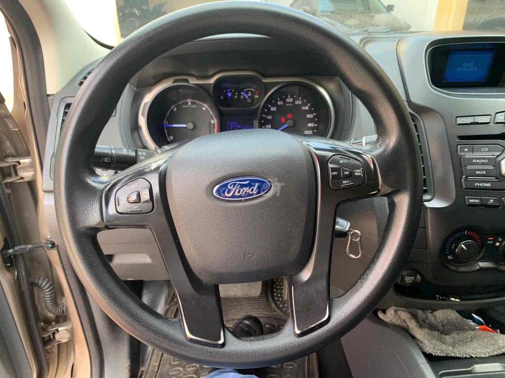 Ford Ranger 2016 XLS 2.2L 4x2 AT - 90000 km. Mua bán Ô tô tại Quận Phú Nhuận Tp Hồ Chí Minh được đăng bởi Sang hình 6
