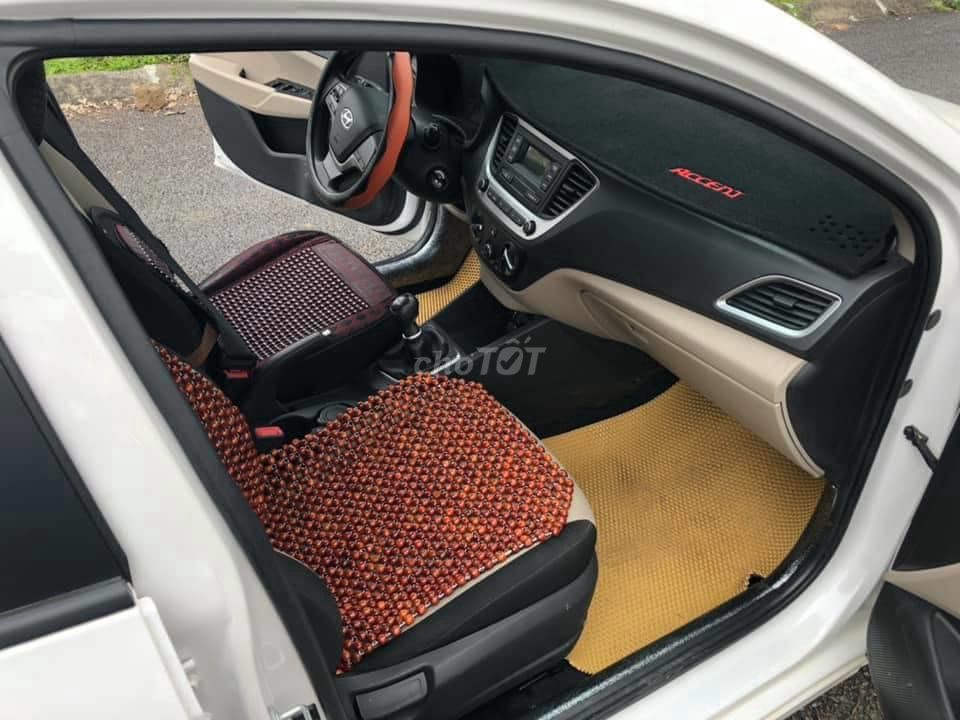 Cần bán Accent 2019 số sàn, màu trắng. Mua bán Ô tô tại Quận Gò Vấp Tp Hồ Chí Minh được đăng bởi Xuân Trường hình 8