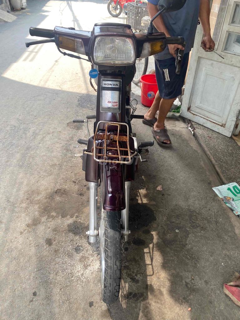 Honda Dream