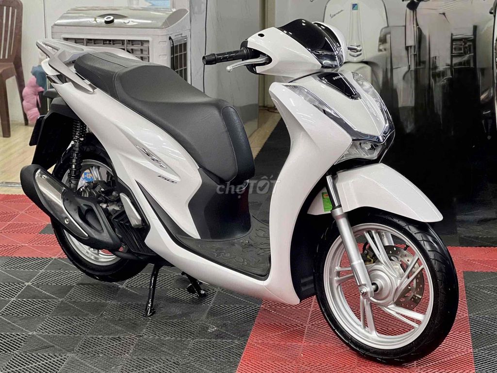 🔥SH 150i ABS 2020 BSTP 9CHỦ MÁY ZIN 12000KM🔥. Mua bán Xe máy tại Thành phố Thủ Đức Tp Hồ Chí Minh được đăng bởi Xe Máy Thủ Đức 413 hình 4