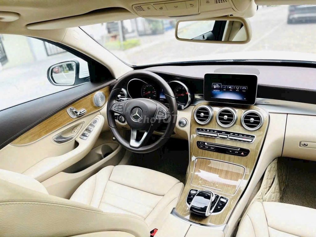 🔺MERCEDES C250 EXCLUSIVE MODEL 2017 MỘT CHỦ. Mua bán Ô tô tại Quận 7 Tp Hồ Chí Minh được đăng bởi Tung hình 8