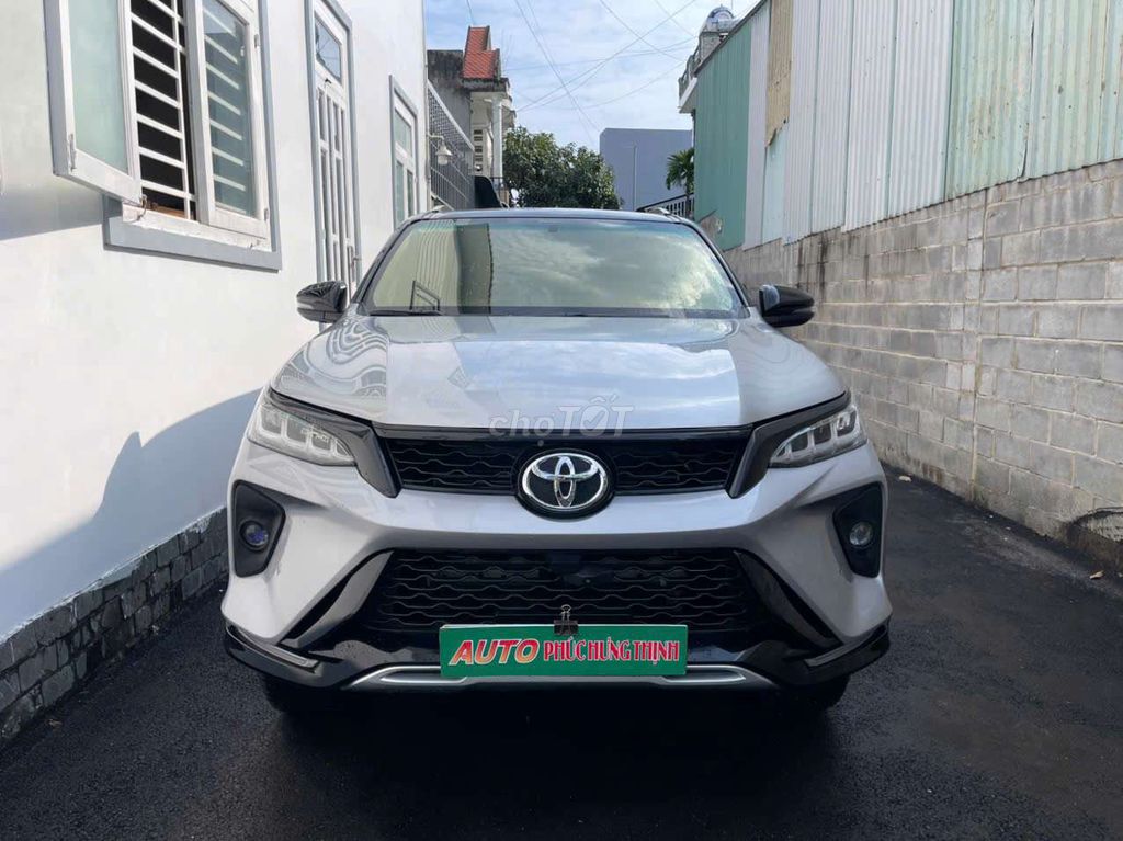 Fortuner 2022 Legender, sơn zin 100%, 20 ngàn km