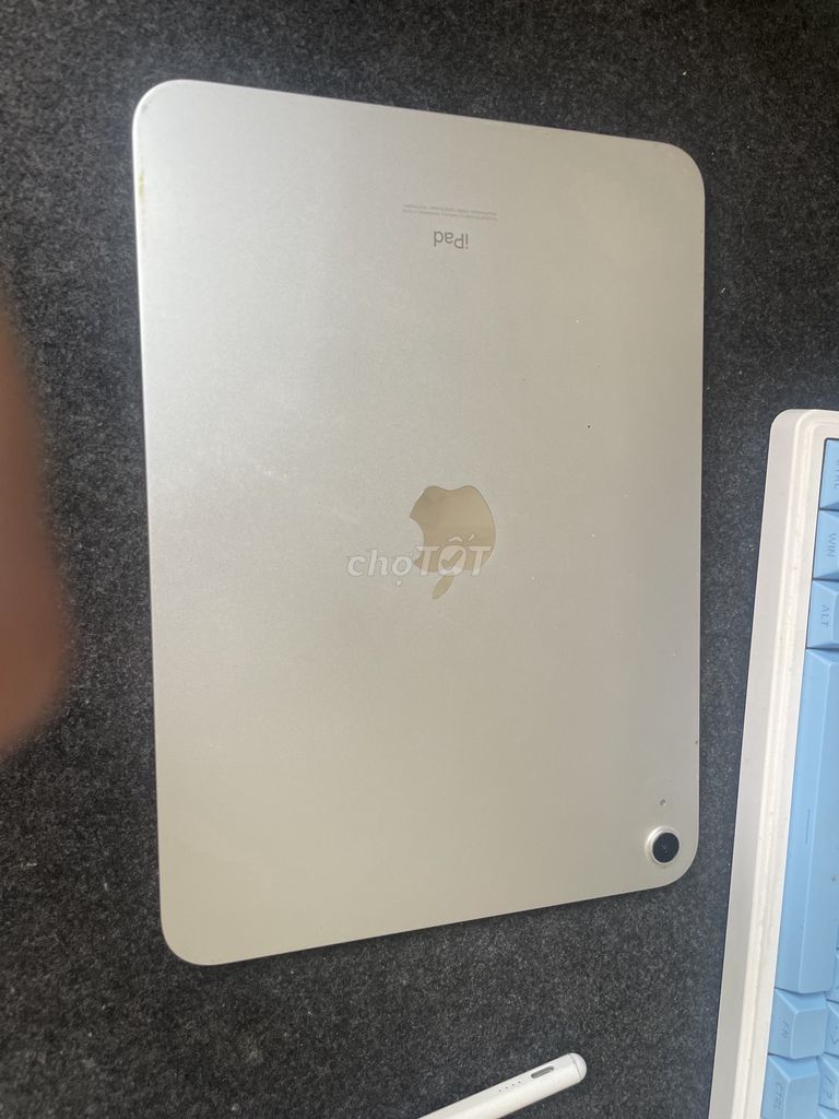 Apple iPad i10 Bạc 64GB. Mua bán Máy tính bảng tại Thành phố Thủ Đức Tp Hồ Chí Minh được đăng bởi Nhân Cao hình 1