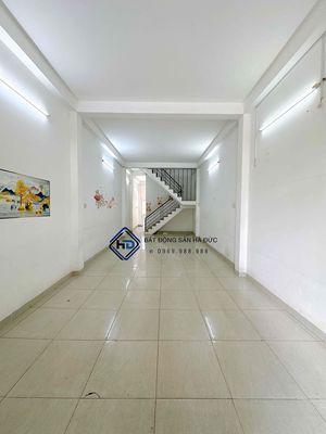 Аренда · 2 комн. · 80 м² · Quận 12, ул. Đường Lê Thị Riêng
