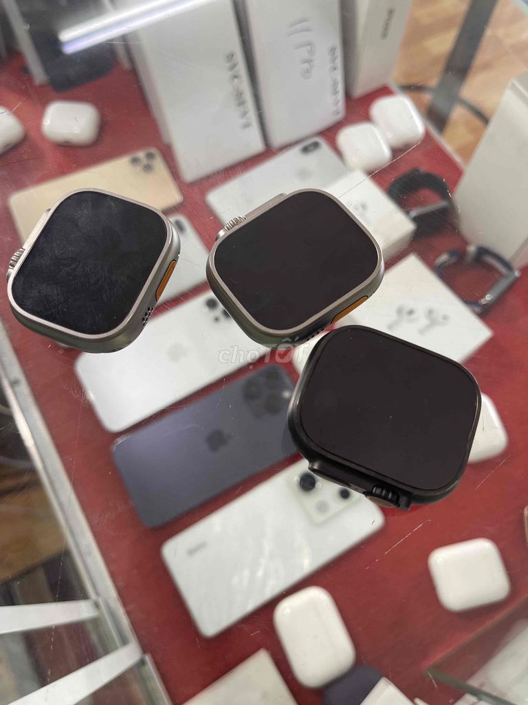 Apple Watch Ultra 2 Titanium. Mua bán Thiết bị đeo thông minh tại Quận Bình Thạnh Tp Hồ Chí Minh được đăng bởi Đông Mobile hình 1