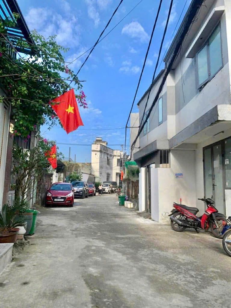 Nhà 3 tầng mới full nội thất - Gần ĐH Sư Phạm & Bến xe TT _ Giá4,95 tỷ
