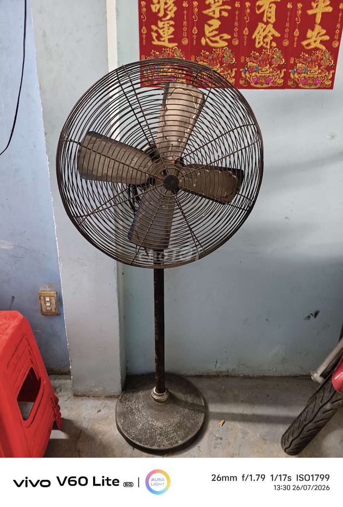 Quạt đứng Kim loại Đen tản gió đều. Mua bán Quạt tại Quận Bình Tân Tp Hồ Chí Minh được đăng bởi Vân Triệu hình 1