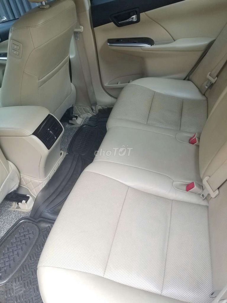 Toyota Camry 2.0E 2018 Коричневая 192 000 км