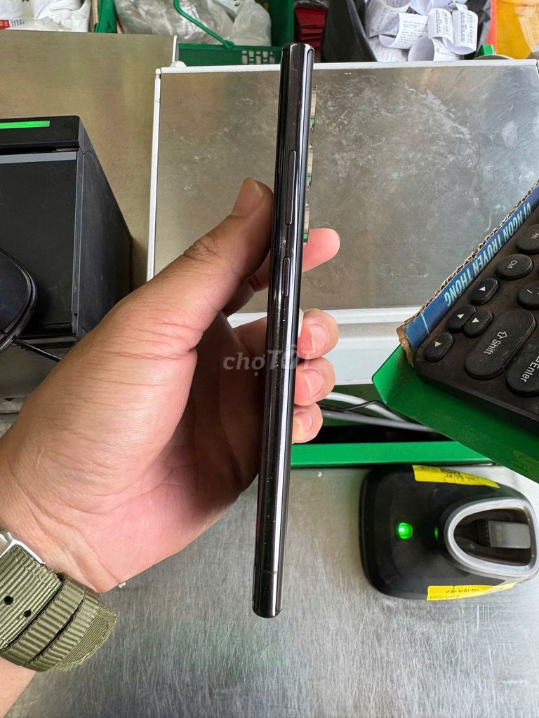 Samsung S22 Ultra Đen. Mua bán Điện thoại tại Huyện Ea H'leo Đắk Lắk được đăng bởi Ha Vu Duc hình 1
