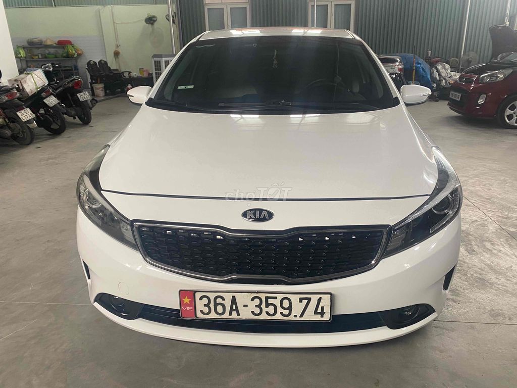 Kia Cerato 2018 MT ghế múi sạc không dây