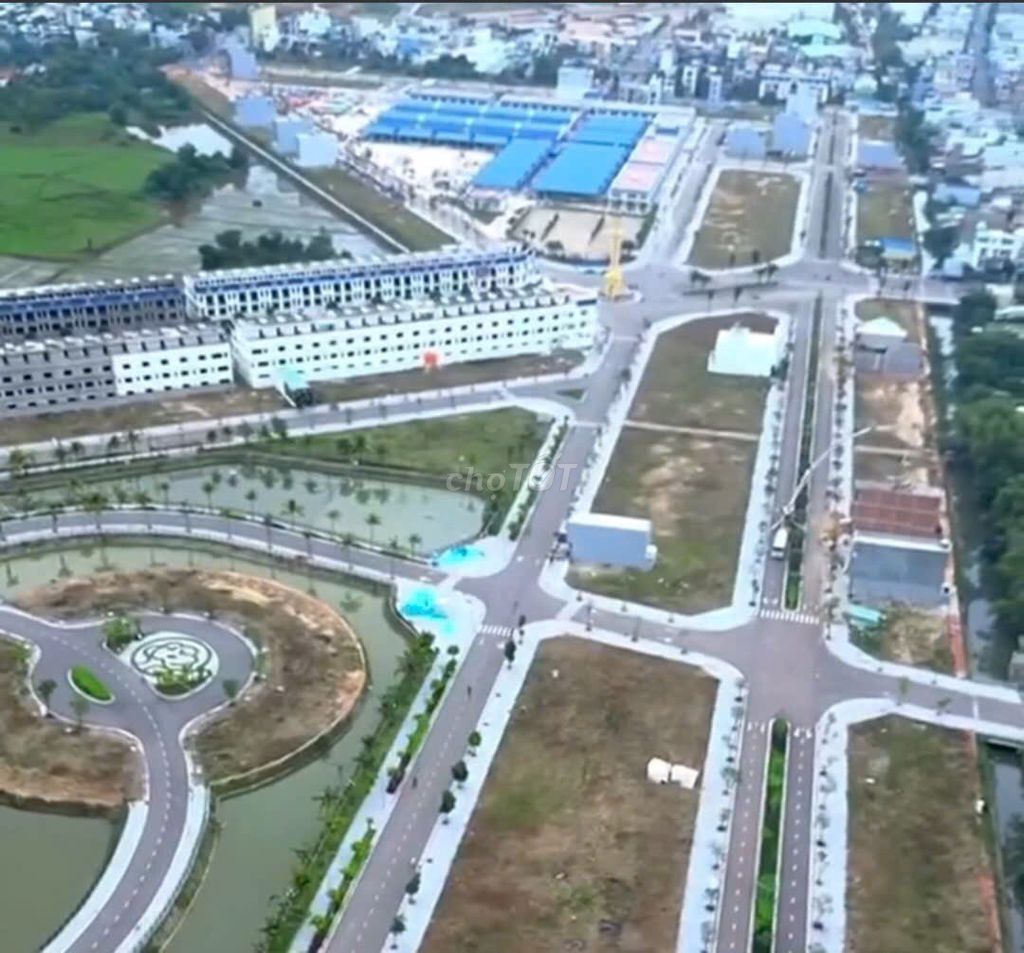 Cần sang lô lk 25, khu chợ mới an nhơn, sổ sẵn, công chứng ngay! Cần sang lô lk 25, khu chợ mới an nhơn, sổ sẵn, công chứng ngay!