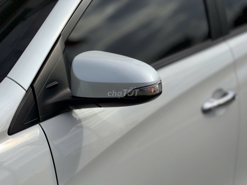 Toyota Vios G 2024 màu trắng mẹ mắng cũng mua. Mua bán Ô tô tại Quận Long Biên Hà Nội được đăng bởi Long Biên Cars hình 7