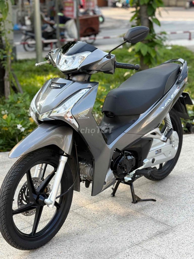 Fu up wave i ( nậu xớ chỉ cần 17 cành ). Mua bán Xe máy tại Quận 8 Tp Hồ Chí Minh được đăng bởi Phạm Đức hình 3