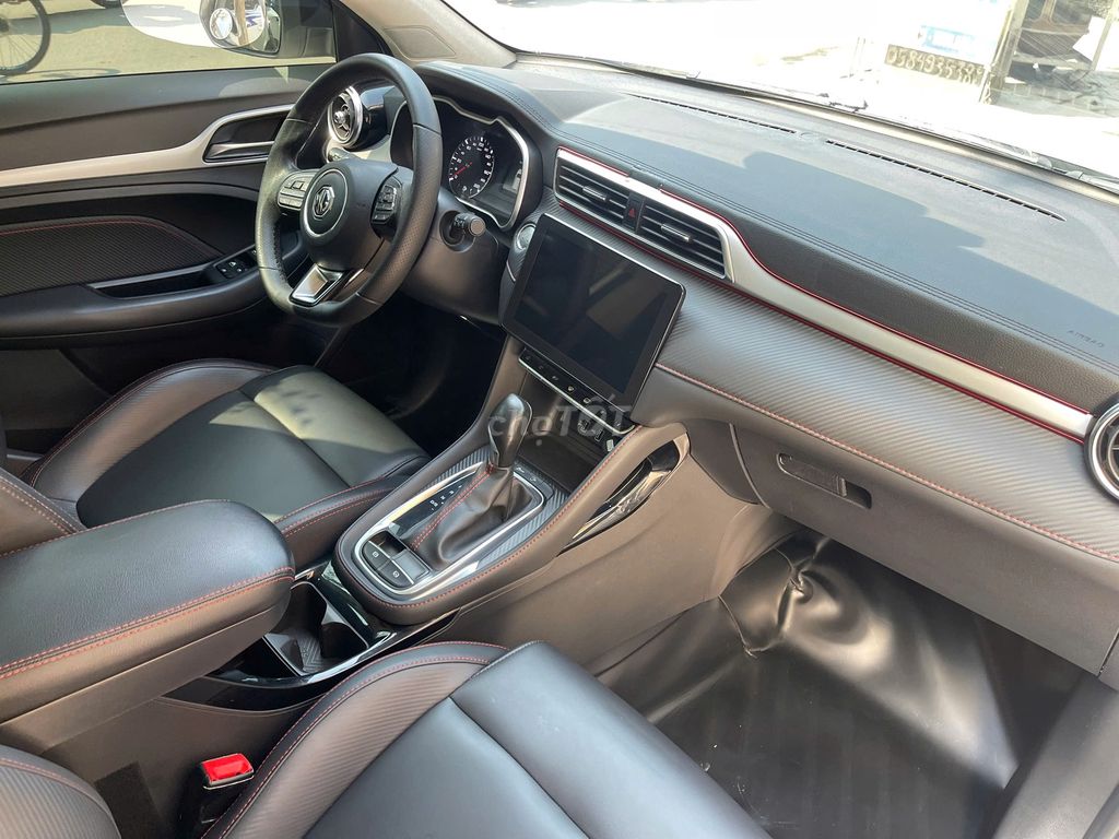 MG ZS Luxury 2023 màu trắng. Mua bán Ô tô tại Quận Thanh Xuân Hà Nội được đăng bởi Thanh Biz Nguyễn Thái Auto hình 9