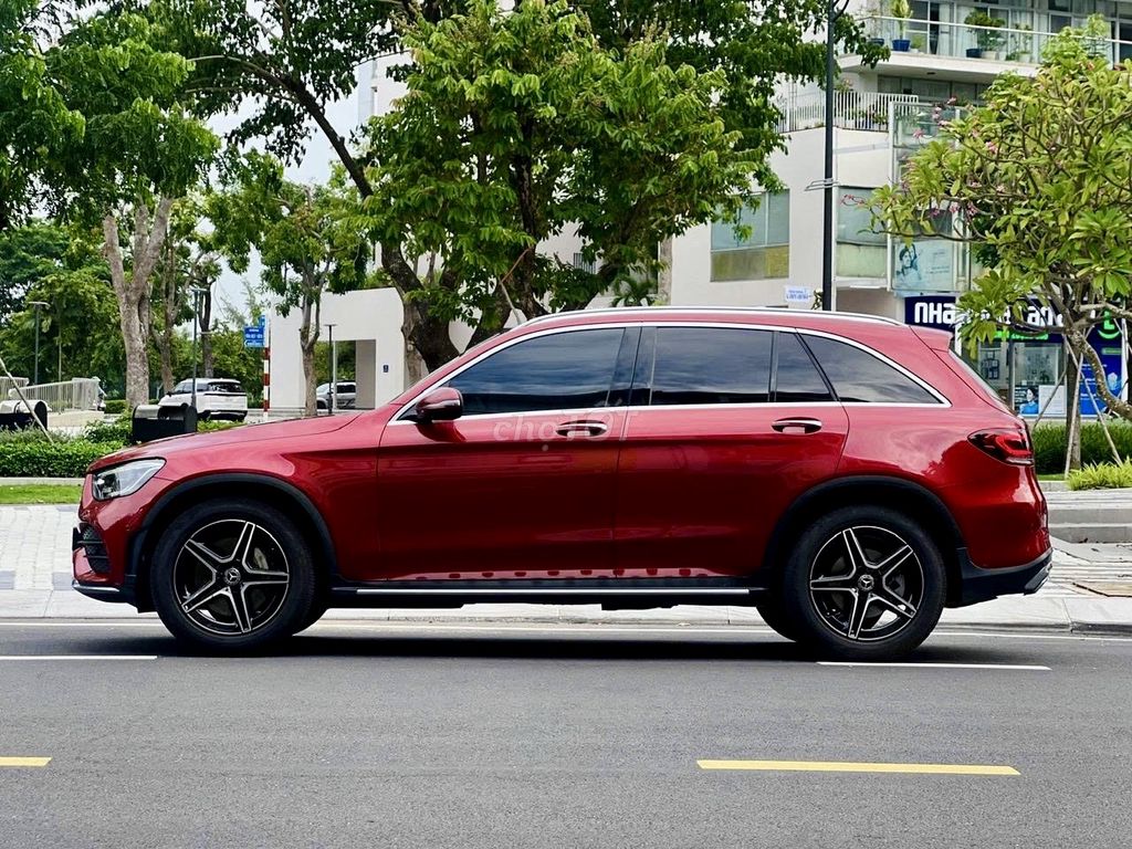 ❤️ СЧЕТ-ФАКТУРА КОМПАНИИ MERCEDES GLC300 AMG 2022 КРАСНЫЙ/КРЕМОВЫЙ