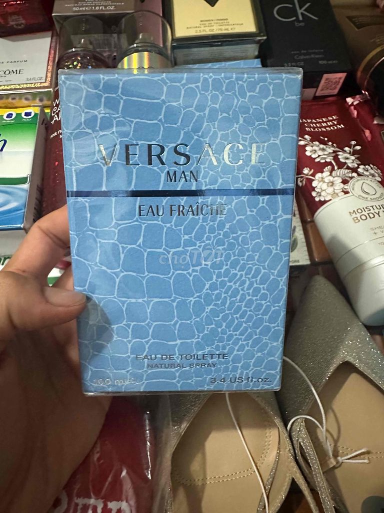 Nước hoa Nam Versace Man - 100ml. 50ml. Mua bán Nước hoa tại Thị xã Ngã Năm Sóc Trăng được đăng bởi HaoTrinh shop hình 1