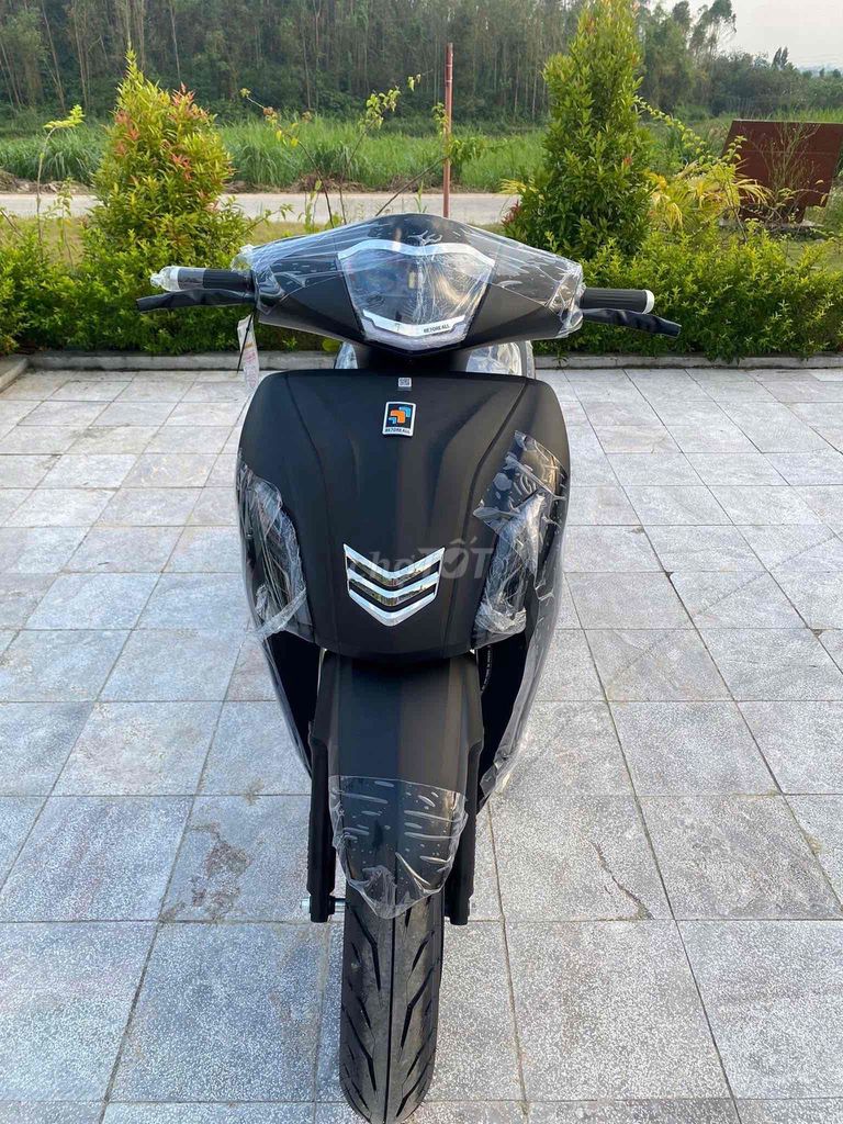 BF điện kiểu dáng SH. Mua bán Xe điện tại Quận Đống Đa Hà Nội được đăng bởi Xe Bảo Tín 61 Nguyễn Lương Bằng HN hình 4