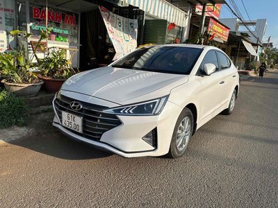 Hyundai Elantra 2020 Số sàn 67000 km Trắng