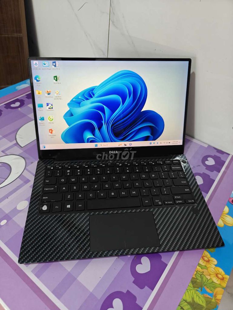 Dell XPS 13 9360 i7 8550U/8G/256G/13" cảm ứng 3K. Mua bán Laptop tại Quận 12 Tp Hồ Chí Minh được đăng bởi Cầm Đồ Thanh Lý hình 1