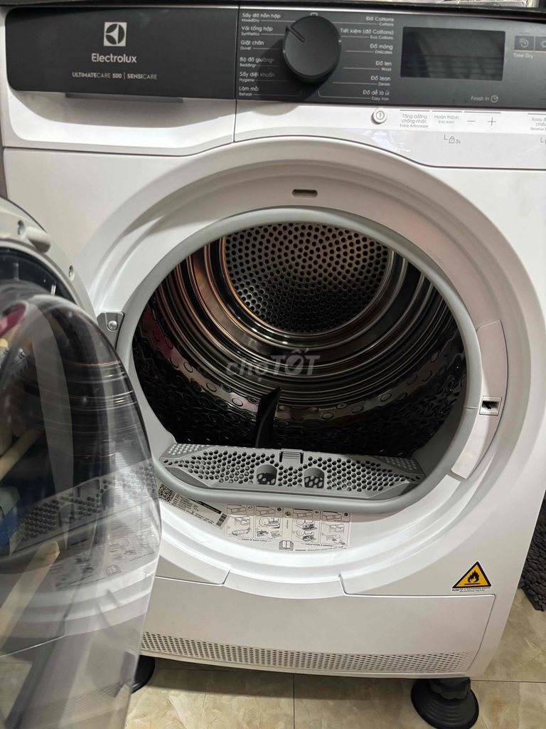 Máy sấy quần áo Electrolux UltimateCare 500 Trắng. Mua bán Máy giặt tại Thành phố Buôn Ma Thuột Đắk Lắk được đăng bởi Trần Quốc Vương hình 1