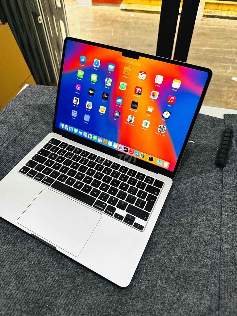 Apple Macbook M4 16GB/256GB Đẹp pin 100. Mua bán Laptop tại Quận 10 Tp Hồ Chí Minh được đăng bởi LONG hình 1