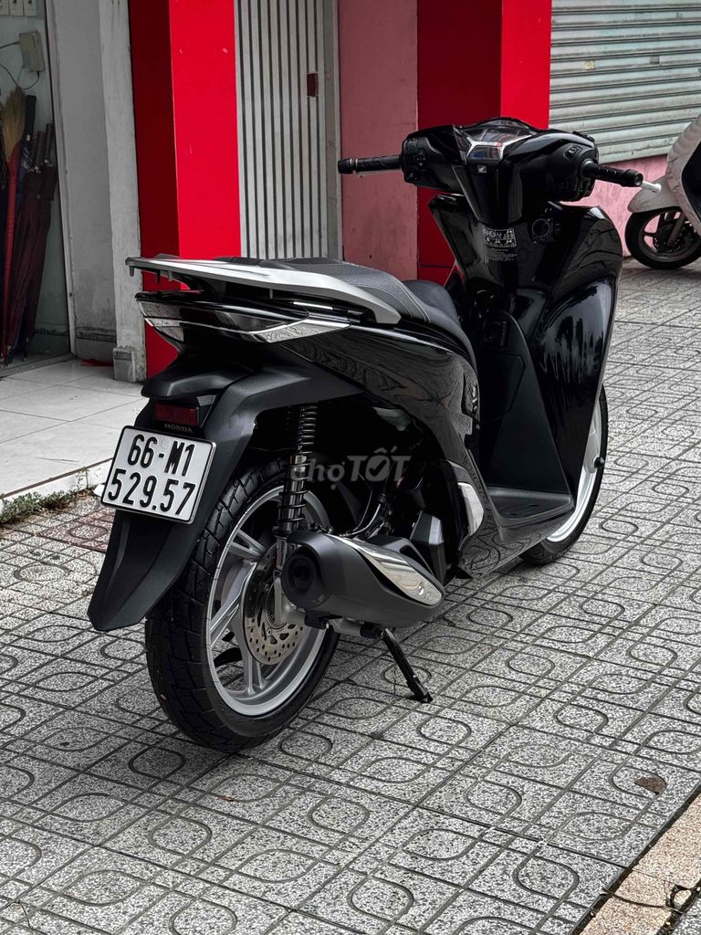 Honda SH 150i ABS 2020 Глянцево-черный родной мопед один хозяин