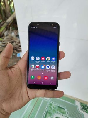Samsung Galaxy A6 nguyên zin đẹp RAM 3/32 2sim gl. Mua bán Điện thoại tại Quận Ninh Kiều Cần Thơ được đăng bởi minh phát